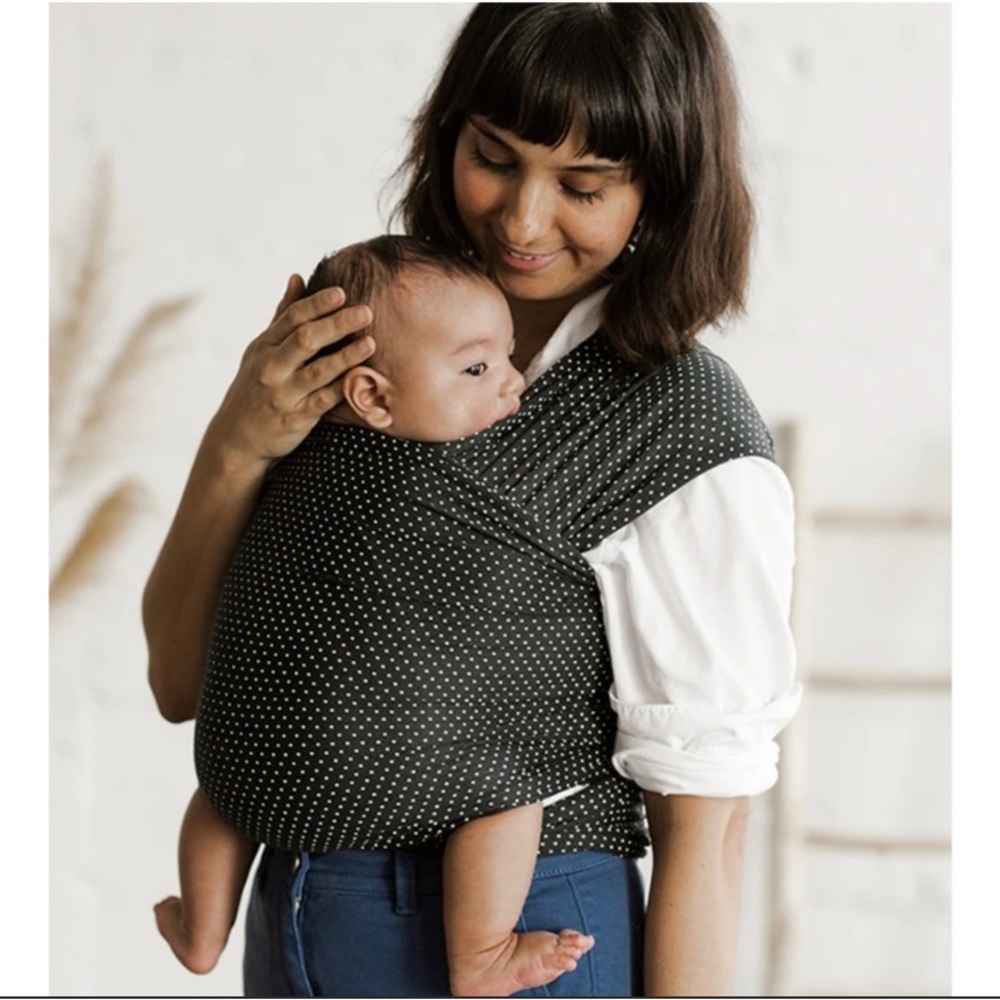 Solly Baby Wrap in black polka dot